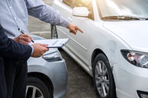 pointing out car damage
