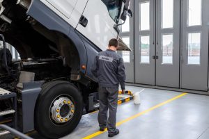 commercial truck maintenance